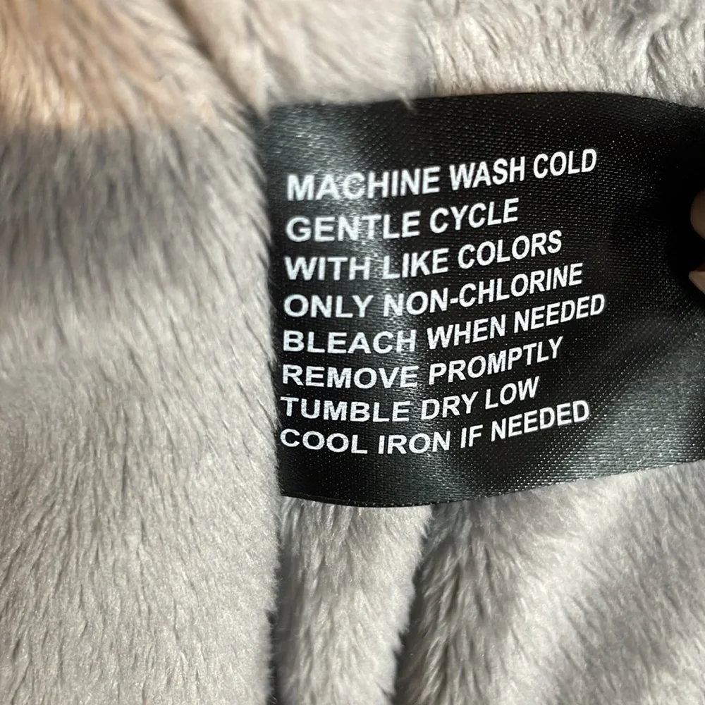 Zeroxposur Women's Gray Hooded Jacket